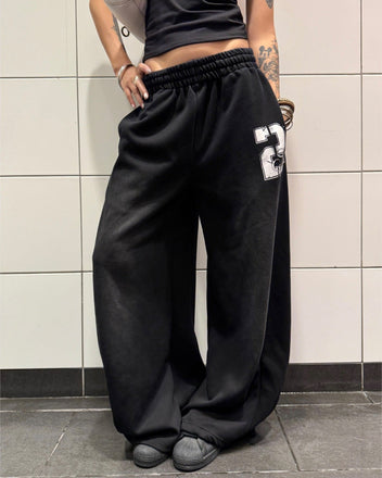 Number print trousers