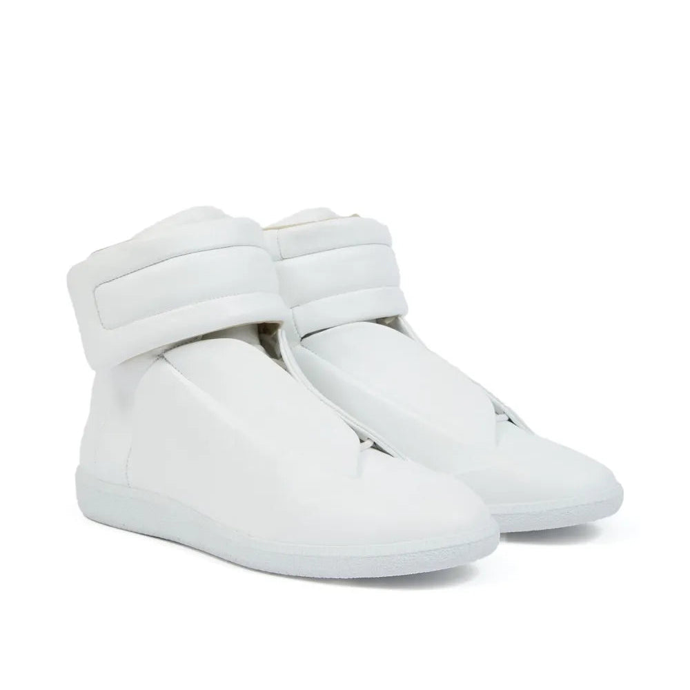 Lovy Futuristic sneaker