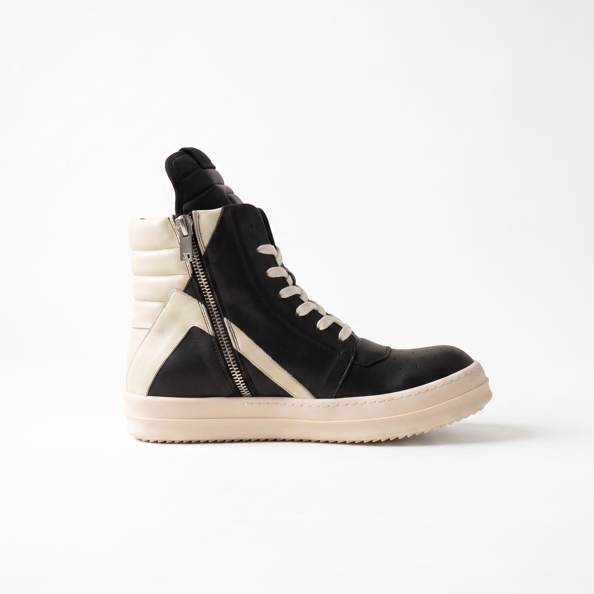 Lovy Ricks High - inner side with silver zipper