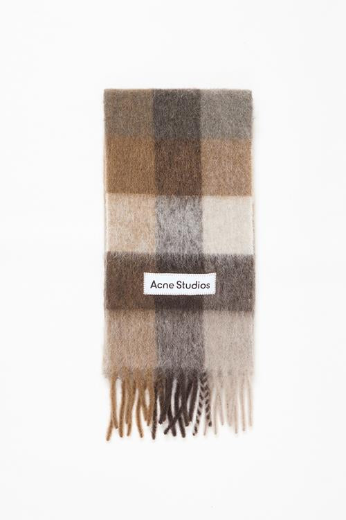 Lovy studios scarf