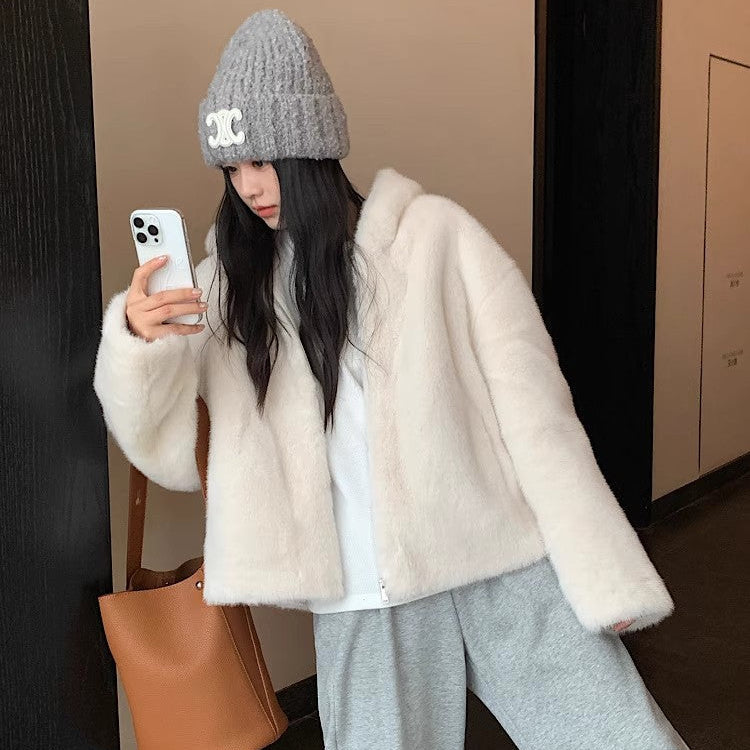 Mink coat hooded white