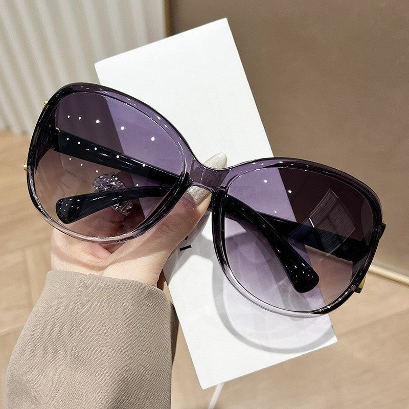 Chunky sunglasses
