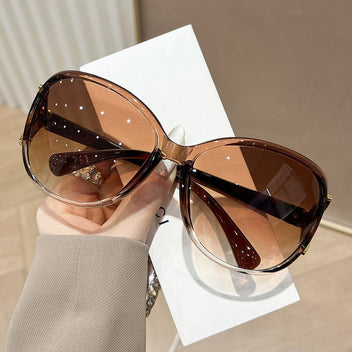 Chunky sunglasses