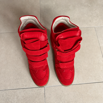 Red wedge sneaker